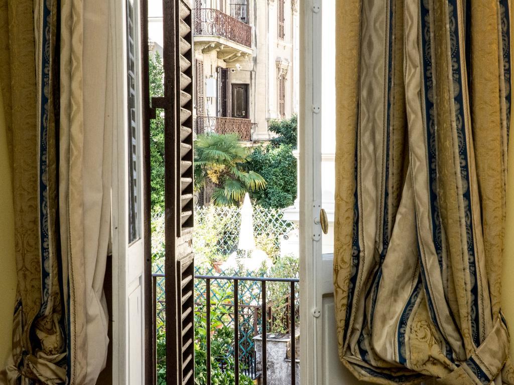Vatican Domus Rome Room photo